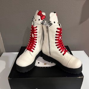 Dolls Kill x Hello Kitty
Hello Kitty Untold Story Boots